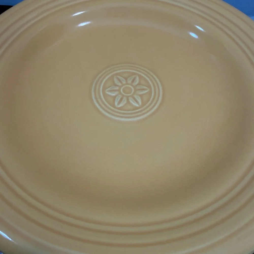 Oneida Petals Marigold Salad Plates Set of 6 Yellow Flower Ceramic 8